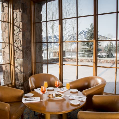 svr-dining-clubhouse-2025-dev-khasla-1