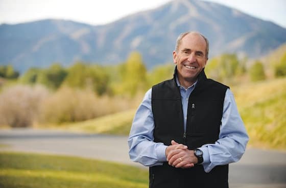 svr_headshot_timsilva_baldybackdrop