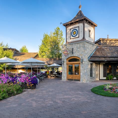 svr_konditorei_dining_exterior_summer_2019_dondero_steve