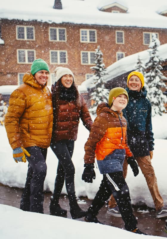 svr_village_svlodge_family_winter_2019_maybery_hillary_3_v1-(1)