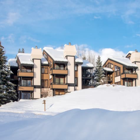 svr_wildflower_condos_lodging_exterior_winter_2016